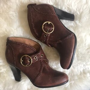 Frye Leather Vicki Bootie, size 7